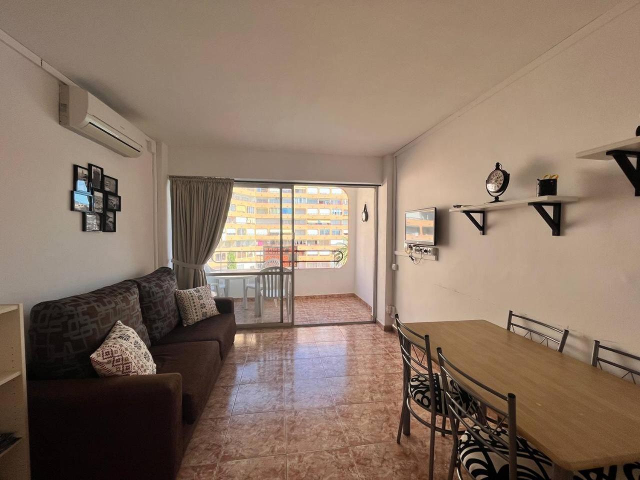 Estudio Con Tres Piscinas Comunitarias Y Pista De Tenis Rosas Exteriör bild