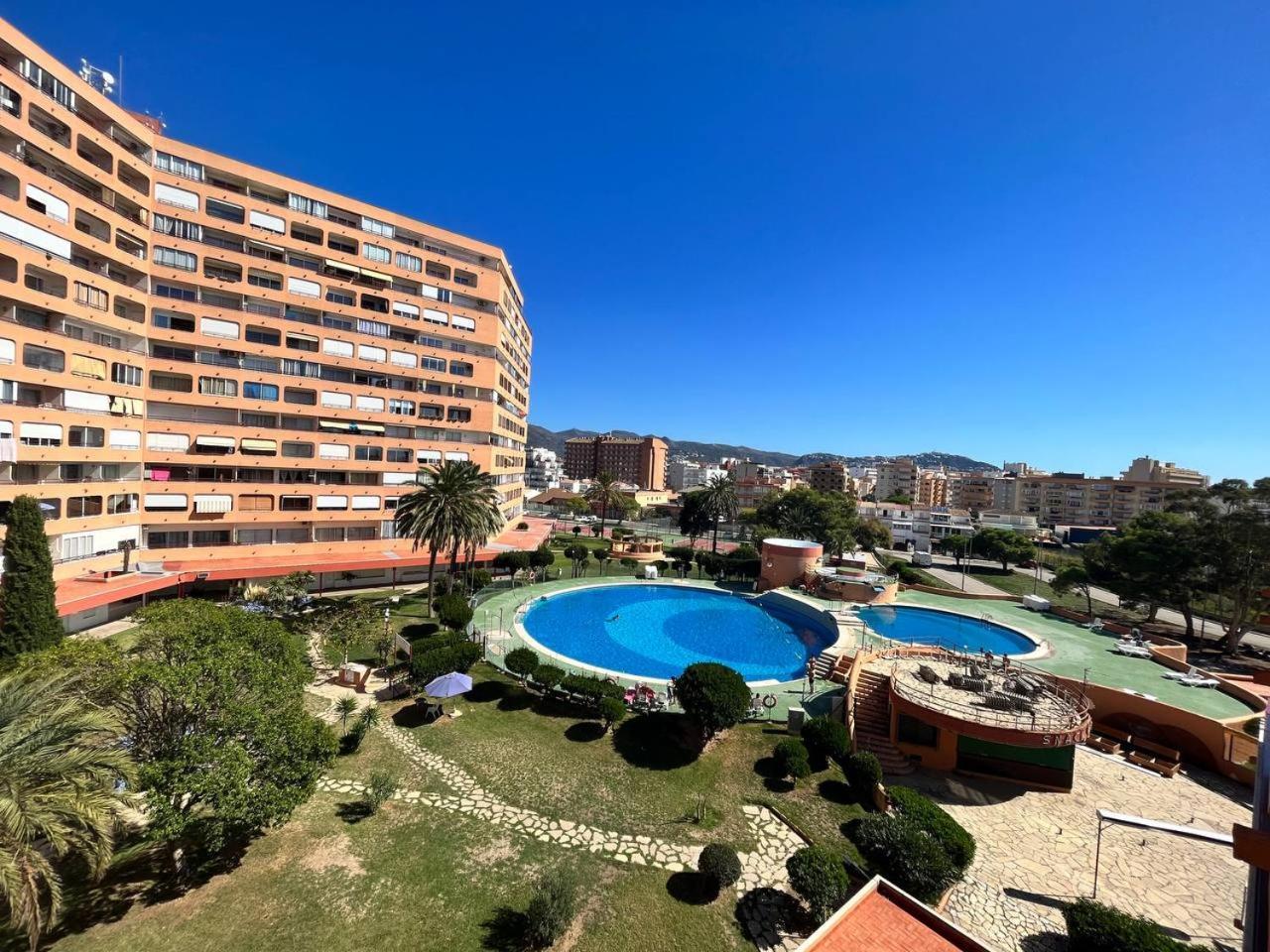 Estudio Con Tres Piscinas Comunitarias Y Pista De Tenis Rosas Exteriör bild