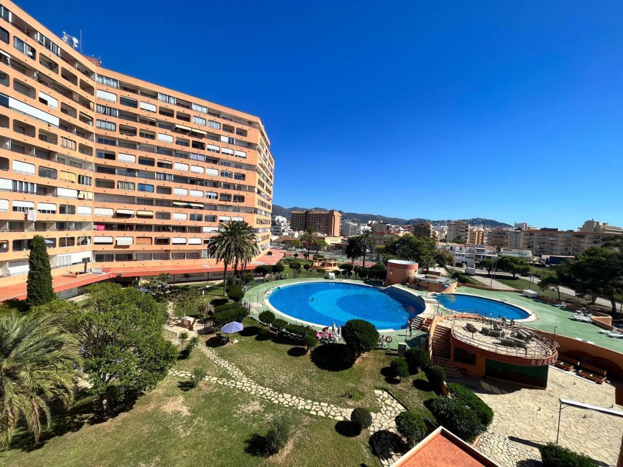 Estudio Con Tres Piscinas Comunitarias Y Pista De Tenis Rosas Exteriör bild